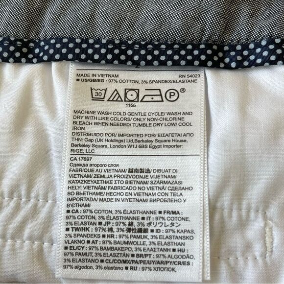 Banana Republic Lavender Periwinkle Floral Print Hampton Fit Short - Picture 8 of 8